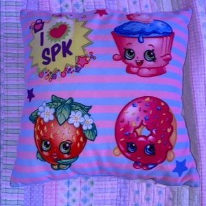 SHOPKINS PILLIOW